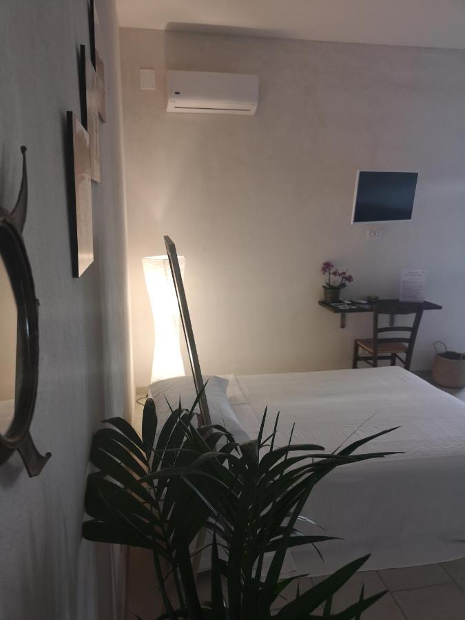 B&B Villa Rosalia Прочида Екстер'єр фото